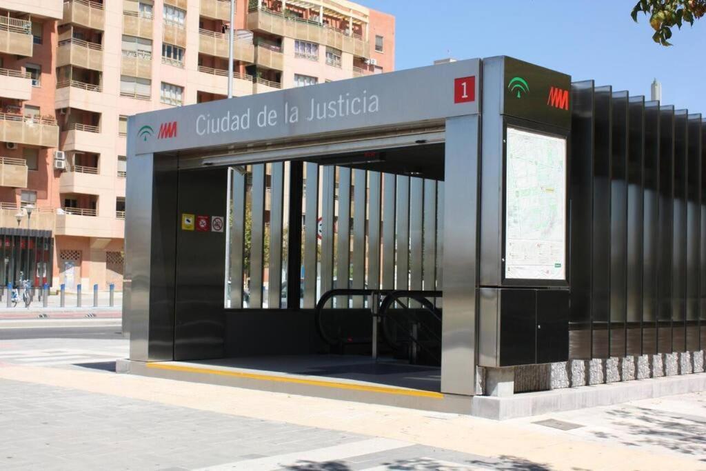 Precioso Alojamiento En La Mejor Zona De Malaga Málaga Exterior foto